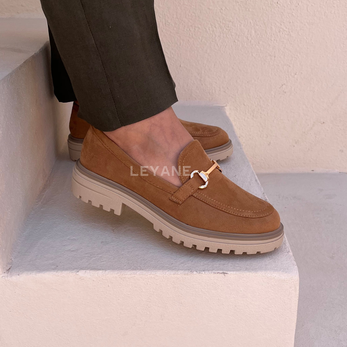mocassin femme luxe, mocassins maroc, mocassins femme cuir , mocassin lora piana, mocassins casablanca, mocassin pour femme tendance,derbies femme, derbies femme maroc, derbies femme tamaris, derbies femme jonak,ballerine femme , ballerine femme confortable, ballerine tendance, ballerine chanel,
