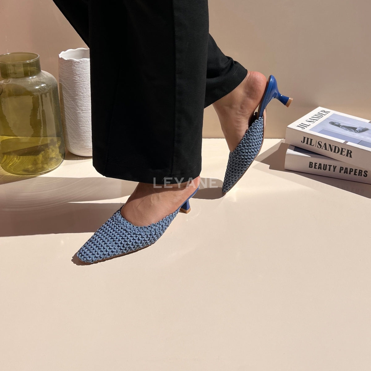 sandale plate, sandale maroc , sandale chunky, chaussures maroc, sandale femme, sandale zara, sandale été, sandals confortables, mules en daim, mules en crochets, mules maroc, mules femmes, mules tendance, sandale et mule, sabots femme