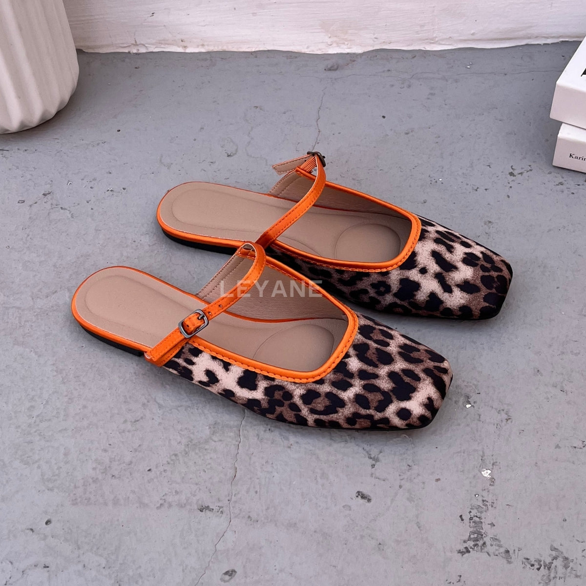 sandale plate, sandale maroc , sandale chunky, chaussures maroc, sandale femme, sandale zara, sandale été, sandals confortables, mules en daim, mules en crochets, mules maroc, mules femmes, mules tendance, sandale et mule, sabots femme
