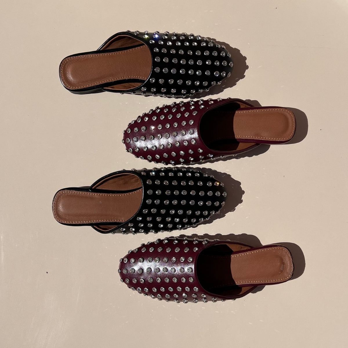 sandale plate, sandale maroc , sandale chunky, chaussures maroc, sandale femme, sandale zara, sandale été, sandals confortables, mules en daim, mules en crochets, mules maroc, mules femmes, mules tendance, sandale et mule, sabots femme
