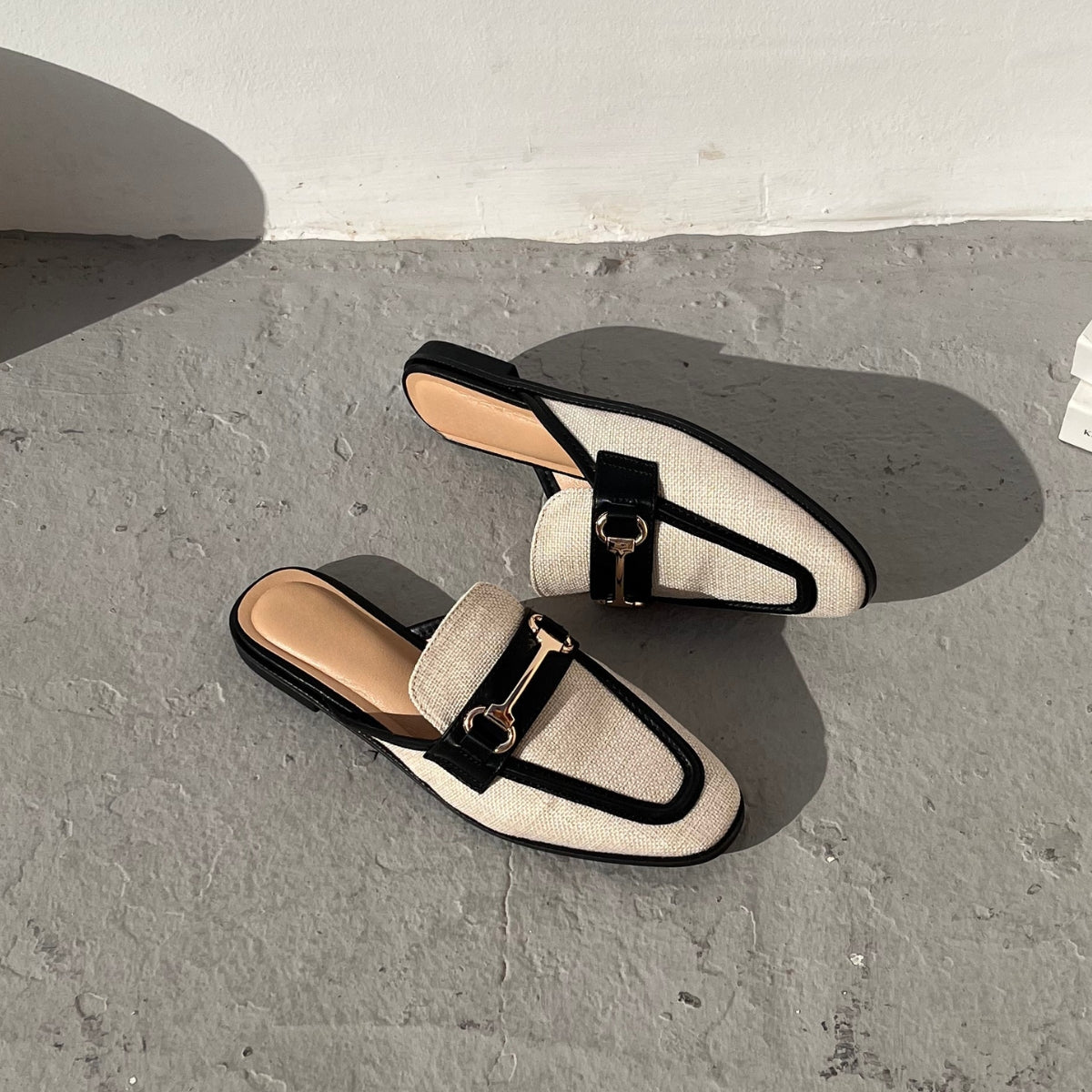 sandale plate, sandale maroc , sandale chunky, chaussures maroc, sandale femme, sandale zara, sandale été, sandals confortables, mules en daim, mules en crochets, mules maroc, mules femmes, mules tendance, sandale et mule, sabots femme
