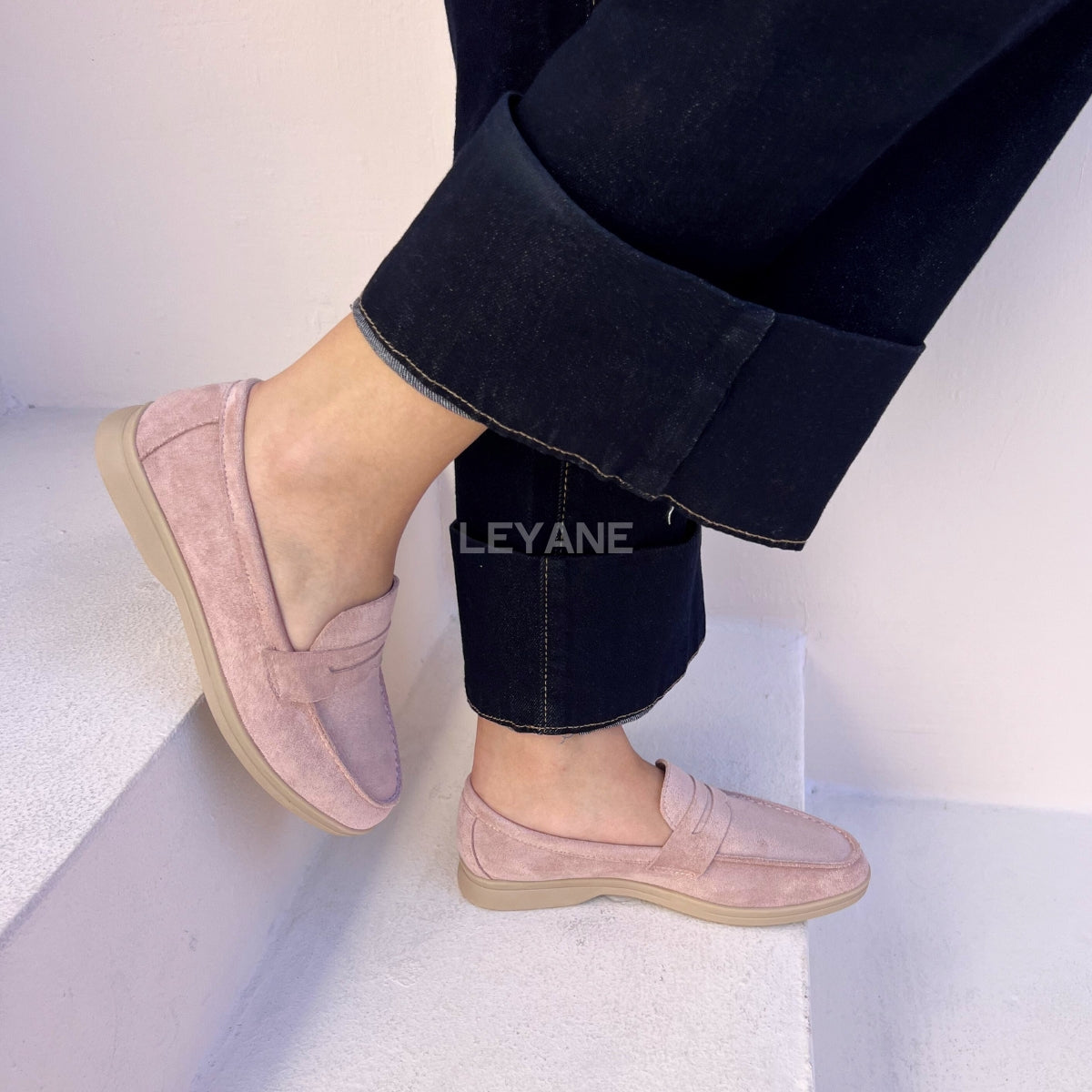mocassin femme luxe, mocassins maroc, mocassins femme cuir , mocassin lora piana, mocassins casablanca, mocassin pour femme tendance,derbies femme, derbies femme maroc, derbies femme tamaris, derbies femme jonak,ballerine femme , ballerine femme confortable, ballerine tendance, ballerine chanel
