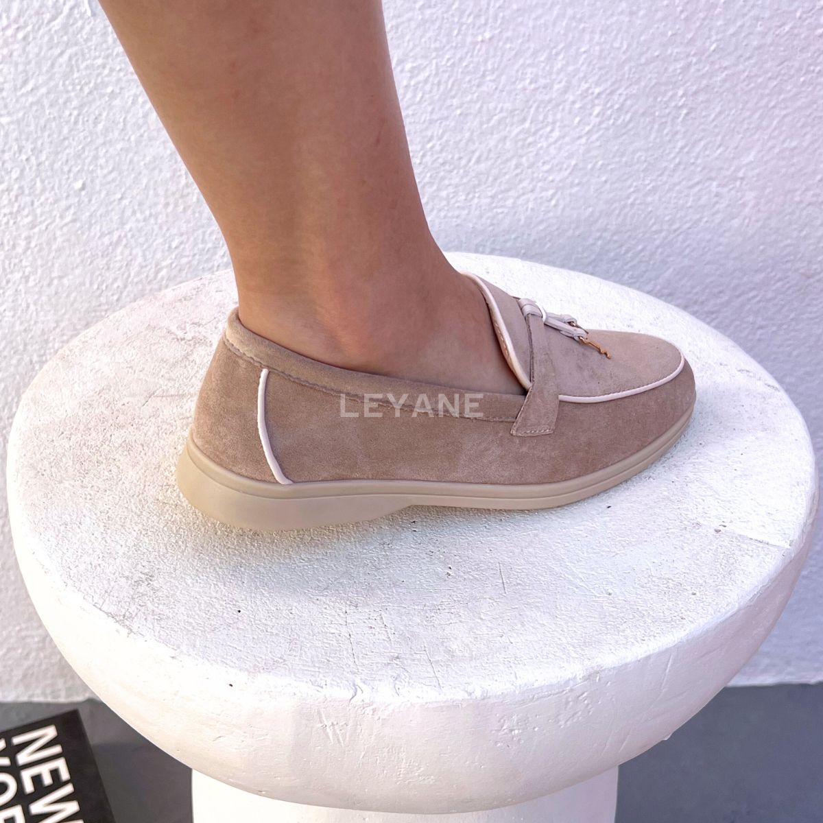 mocassin femme luxe, mocassins maroc, mocassins femme cuir , mocassin lora piana, mocassins casablanca, mocassin pour femme tendance,derbies femme, derbies femme maroc, derbies femme tamaris, derbies femme jonak,ballerine femme , ballerine femme confortable, ballerine tendance, ballerine chanel,
