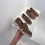 mocassin femme luxe, mocassins maroc, mocassins femme cuir , mocassin lora piana, mocassins casablanca, mocassin pour femme tendance,derbies femme, derbies femme maroc, derbies femme tamaris, derbies femme jonak,ballerine femme , ballerine femme confortable, ballerine tendance, ballerine chanel
