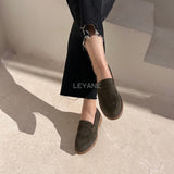 mocassin femme luxe, mocassins maroc, mocassins femme cuir , mocassin lora piana, mocassins casablanca, mocassin pour femme tendance,derbies femme, derbies femme maroc, derbies femme tamaris, derbies femme jonak,ballerine femme , ballerine femme confortable, ballerine tendance, ballerine chanel
