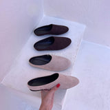 sandale plate, sandale maroc , sandale chunky, chaussures maroc, sandale femme, sandale zara, sandale été, sandals confortables, mules en daim, mules en crochets, mules maroc, mules femmes, mules tendance, sandale et mule, sabots femme
