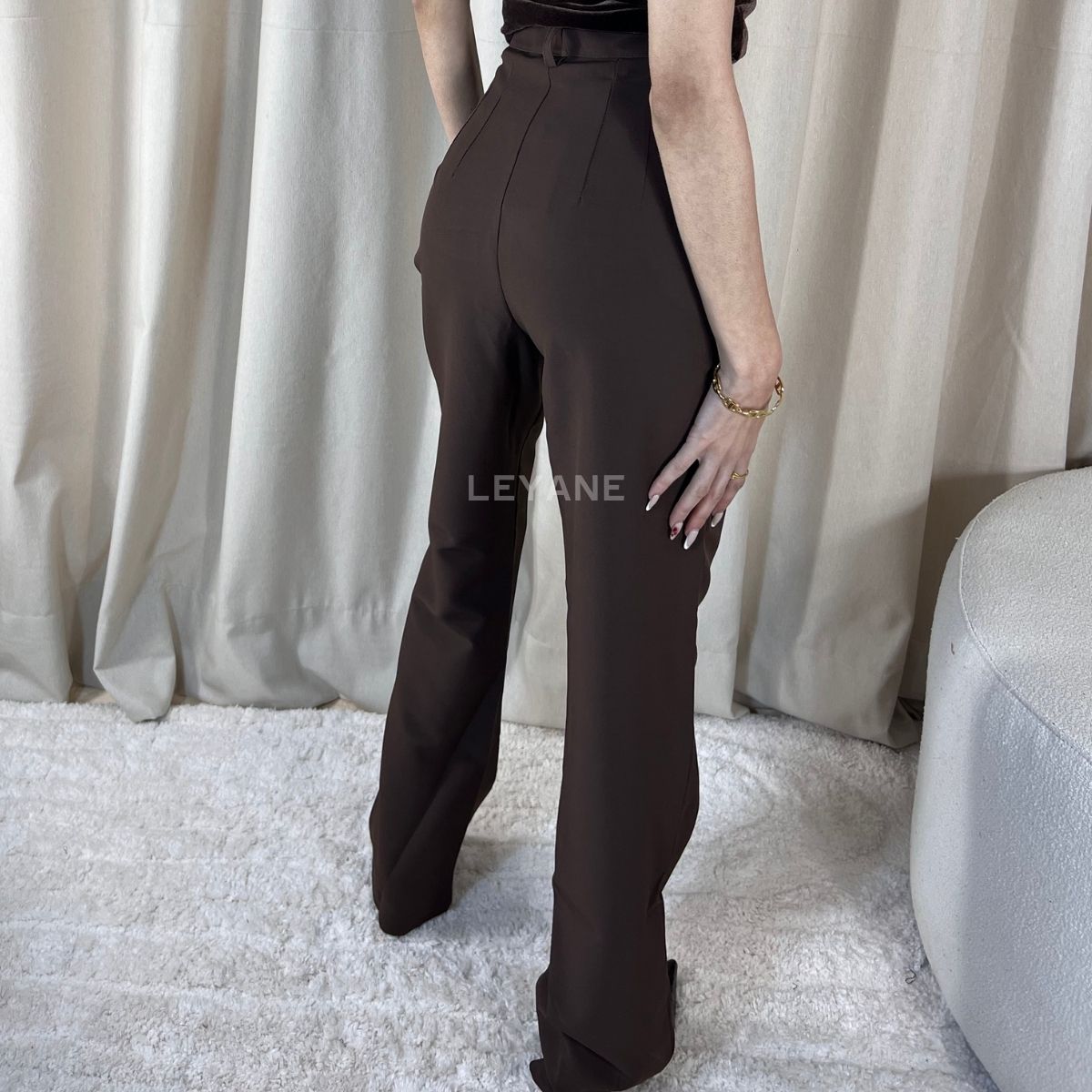  pantalon, pantalon femme, pantalon femme maroc, pantalon leyane, pantalon fluide, pantalon wide fit, pantalon classe femme, pantalon en ligne, pantalon femme en ligne, pantalon taille haute, pantalon wide fit, pantalon costume femme
