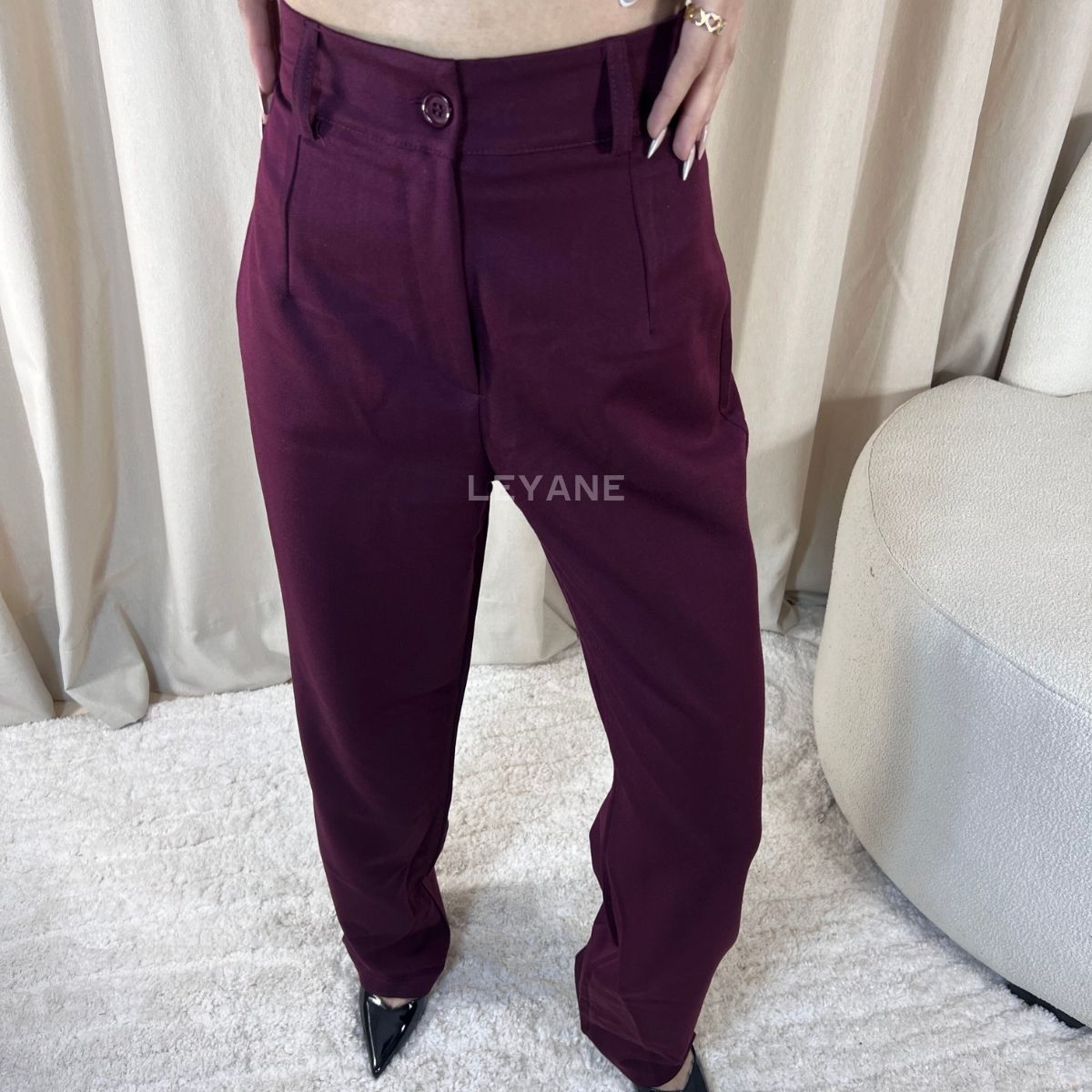  pantalon, pantalon femme, pantalon femme maroc, pantalon leyane, pantalon fluide, pantalon wide fit, pantalon classe femme, pantalon en ligne, pantalon femme en ligne, pantalon taille haute, pantalon wide fit, pantalon costume femme
