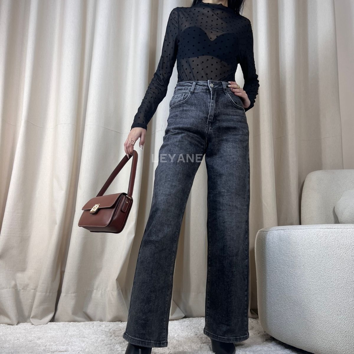  jean, jean femme, jean delavé, jean femme maroc, jean leyane, jean femme en ligne, jean zara, jean straight fit, jean wide leg, jean straight fit maroc, jean en ligne femme maroc, jean stradivarus, jean mango, jean tendance, jean soirée, jean sortie,