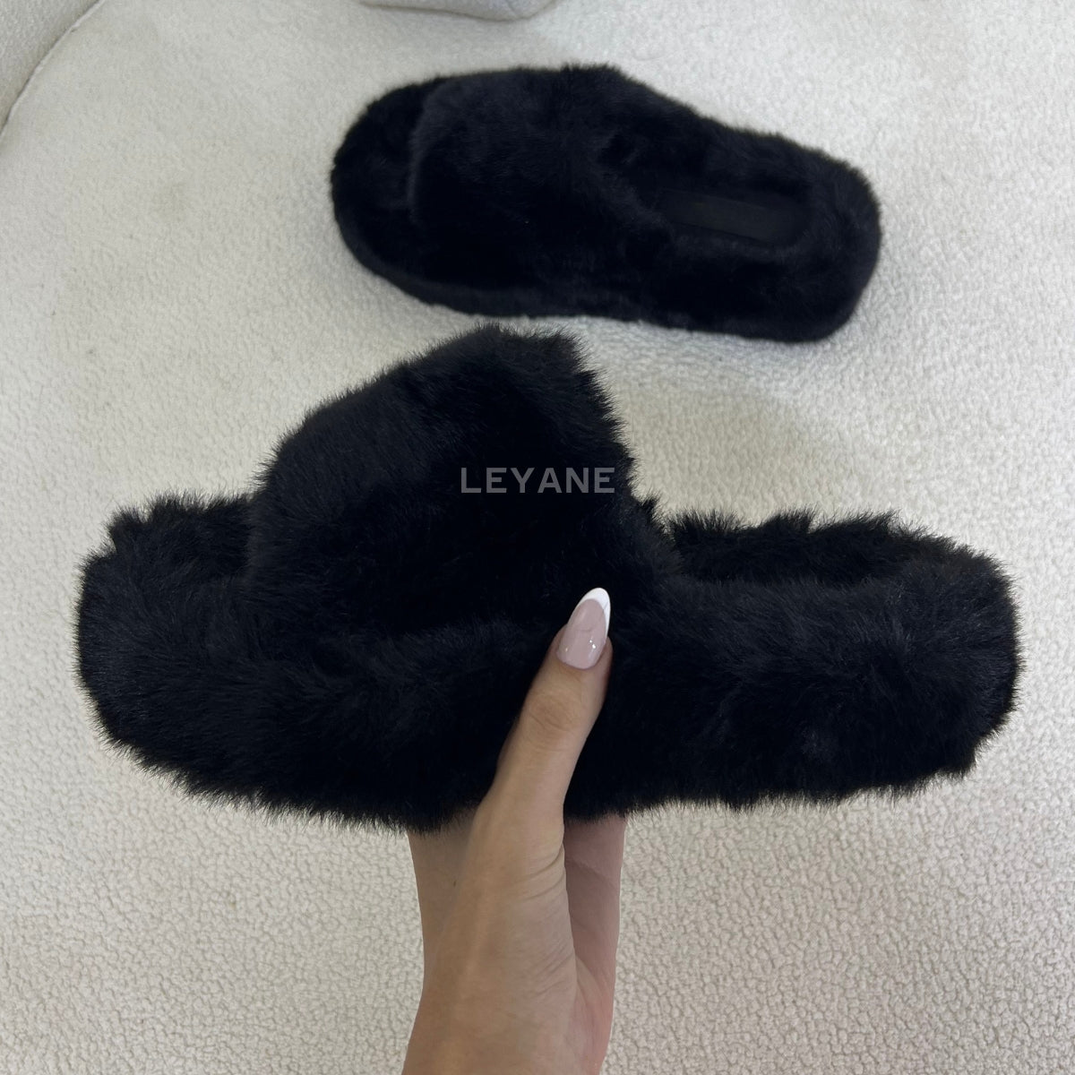 mule birkenstock, mule pour femmes, chaussures femmes maroc, chaussures en ligne pour femmes maroc, mule hiver, sabot, sabot birkenstock, sabot femmes maroc, sabot pour sortir, sabot casual,pantoufle femme 
