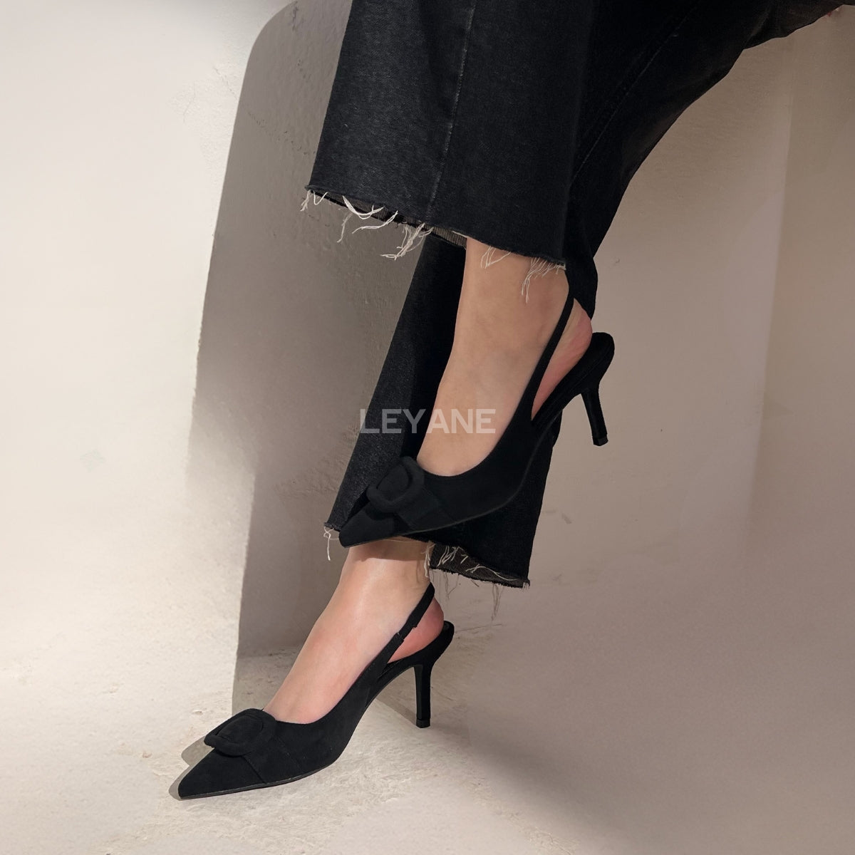 sandale talon, sandale talon maroc, sandale talon chunky, chaussures talon maroc, sandale talon femme, sandale talon style zara, sandale talon été, sandales talon confortables, mules à talon en daim, mules à talon en crochet, mules talon maroc, mules talon femme, mules talon tendance, sandale et mule à talon, sabots à talon femme
