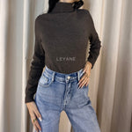 top, haut femme, pull femme maroc, pull col roulé, pull en ligne femme maroc, pull zara, pull mango, pull stradivarus, pull pour femme en ligne, pull chaud, pull extra doux femme
