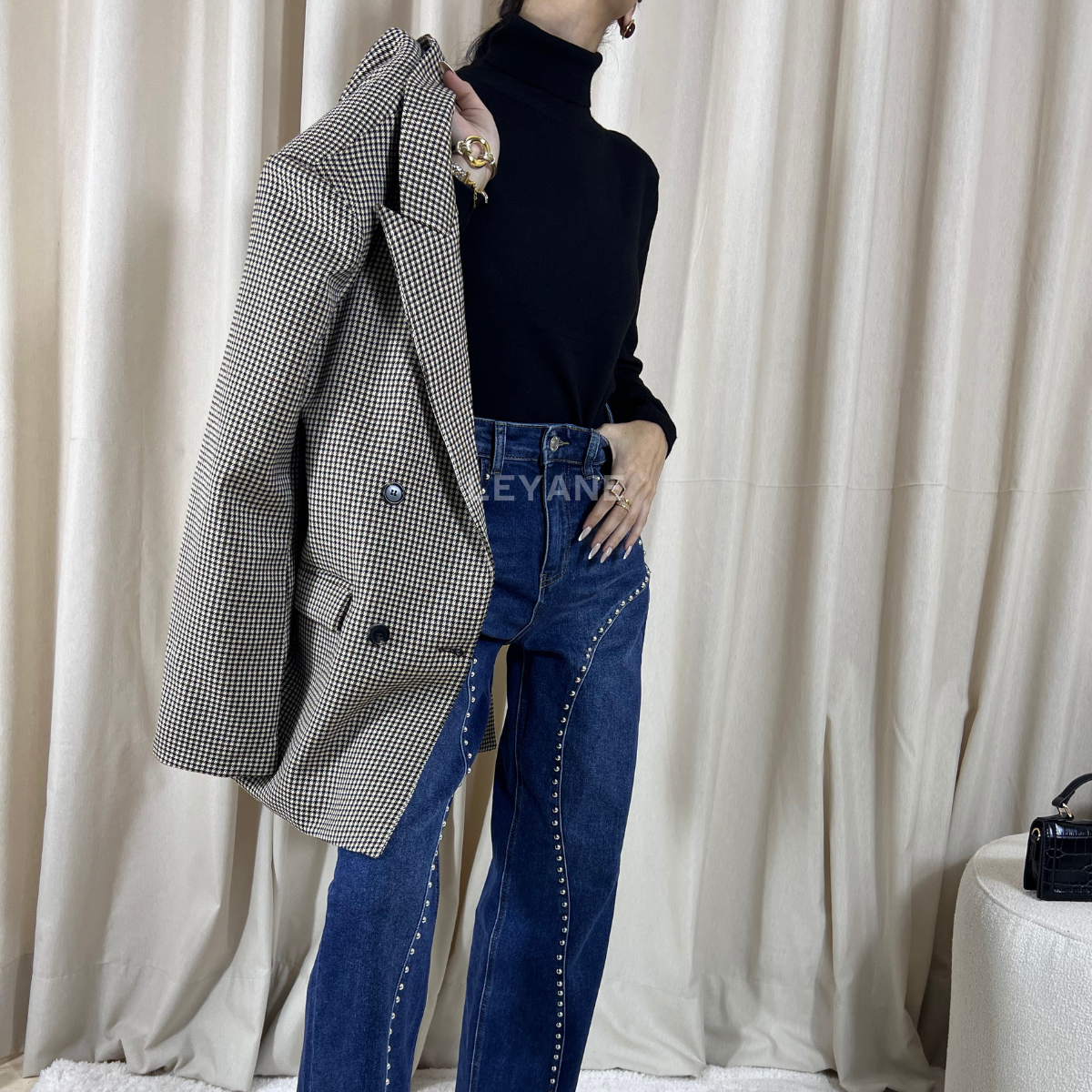 top, haut femme, pull femme maroc, pull col roulé, pull en ligne femme maroc, pull zara, pull mango, pull stradivarus, pull pour femme en ligne, pull chaud, pull extra doux femme
