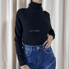 top, haut femme, pull femme maroc, pull col roulé, pull en ligne femme maroc, pull zara, pull mango, pull stradivarus, pull pour femme en ligne, pull chaud, pull extra doux femme
