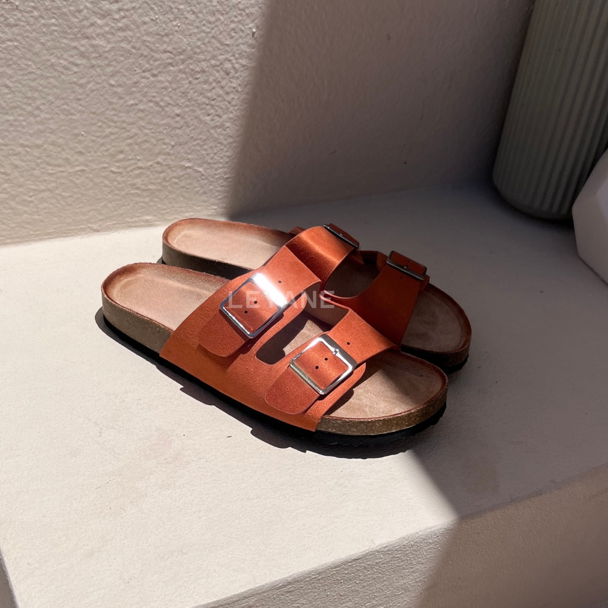 sandale plate, sandale maroc , sandale chunky, chaussures maroc, sandale femme, sandale zara, sandale été, sandals confortables, mules en daim, mules en crochets, mules maroc, mules femmes, mules tendance, sandale et mule, sabots femme
