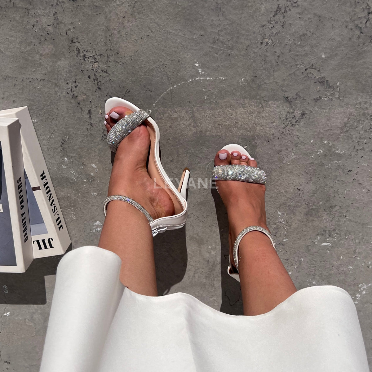 escarpin femme maroc,escarpin maroc online, escarpin femme luxe, escarpins femme demi talon,chaussures femmes, aldo; chaussures maroc, sandale talon, chaussures zara, keyza, eram, basket femme, couleur ,tendance,talon ,confortable,tendance,mi-talons,chanel,style,talon femme luxe, talon femme,talon femme maroc, slingback, slingback maroc, slingback chanel,slingback shoes, escarpins slingback, slingback jonak, slingback femme,babies femme
