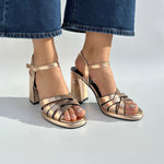 escarpin femme maroc,escarpin maroc online, escarpin femme luxe, escarpins femme demi talon,chaussures femmes, aldo; chaussures maroc, sandale talon, chaussures zara, keyza, eram, basket femme, couleur ,tendance,talon ,confortable,tendance,mi-talons,chanel,style,talon femme luxe, talon femme,talon femme maroc, slingback, slingback maroc, slingback chanel,slingback shoes, escarpins slingback, slingback jonak, slingback femme,babies femme
