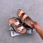 sandale plate, sandale maroc , sandale chunky, chaussures maroc, sandale femme, sandale zara, sandale été, sandals confortables, mules en daim, mules en crochets, mules maroc, mules femmes, mules tendance, sandale et mule, sabots femme
