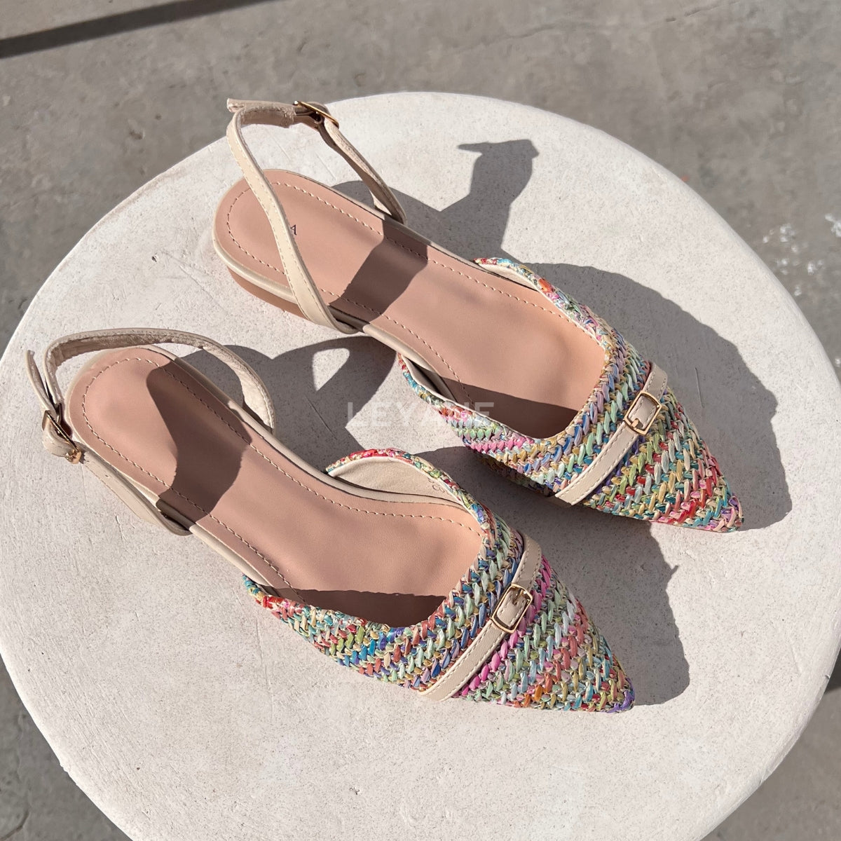 mocassin femme luxe, mocassins maroc, mocassins femme cuir , mocassin lora piana, mocassins casablanca, mocassin pour femme tendance,derbies femme, derbies femme maroc, derbies femme tamaris, derbies femme jonak,ballerine femme , ballerine femme confortable, ballerine tendance, ballerine chanel,
