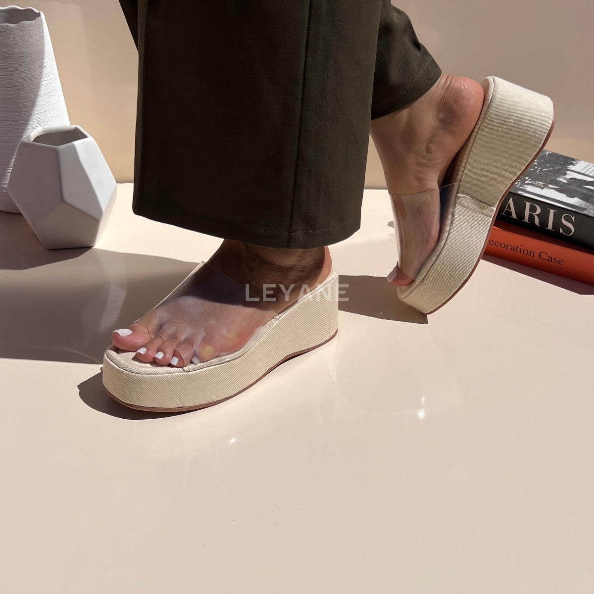 escarpin femme maroc,escarpin maroc online, escarpin femme luxe, escarpins femme demi talon,chaussures femmes, aldo; chaussures maroc, sandale talon, chaussures zara, keyza, eram, basket femme, couleur ,tendance,talon ,confortable,tendance,mi-talons,chanel,style,talon femme luxe, talon femme,talon femme maroc, slingback, slingback maroc, slingback chanel,slingback shoes, escarpins slingback, slingback jonak, slingback femme,babies femme
