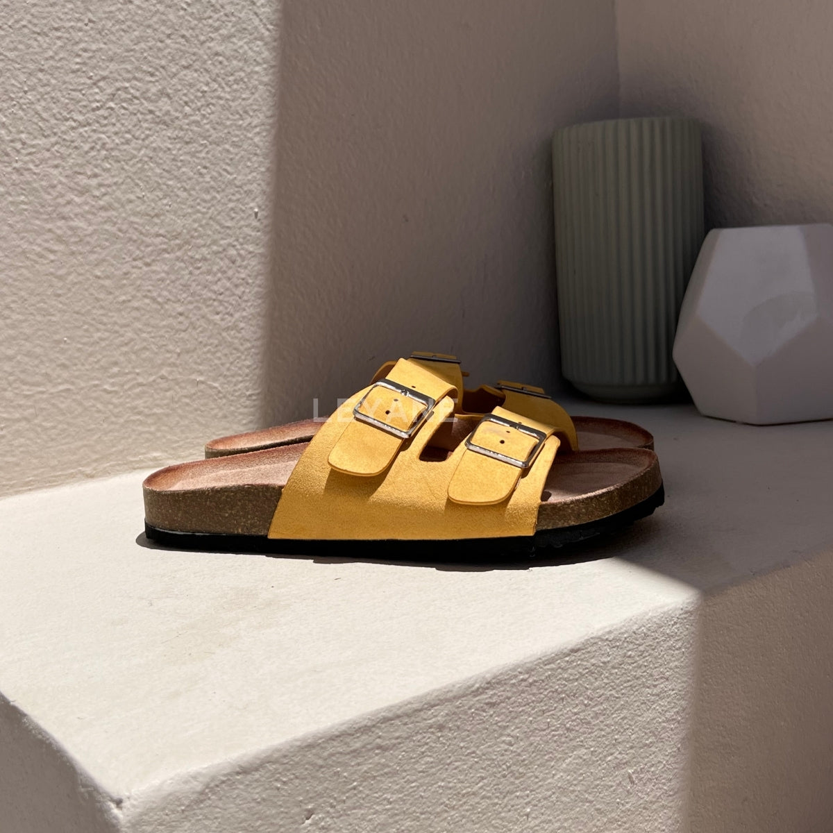 sandale plate, sandale maroc , sandale chunky, chaussures maroc, sandale femme, sandale zara, sandale été, sandals confortables, mules en daim, mules en crochets, mules maroc, mules femmes, mules tendance, sandale et mule, sabots femme
