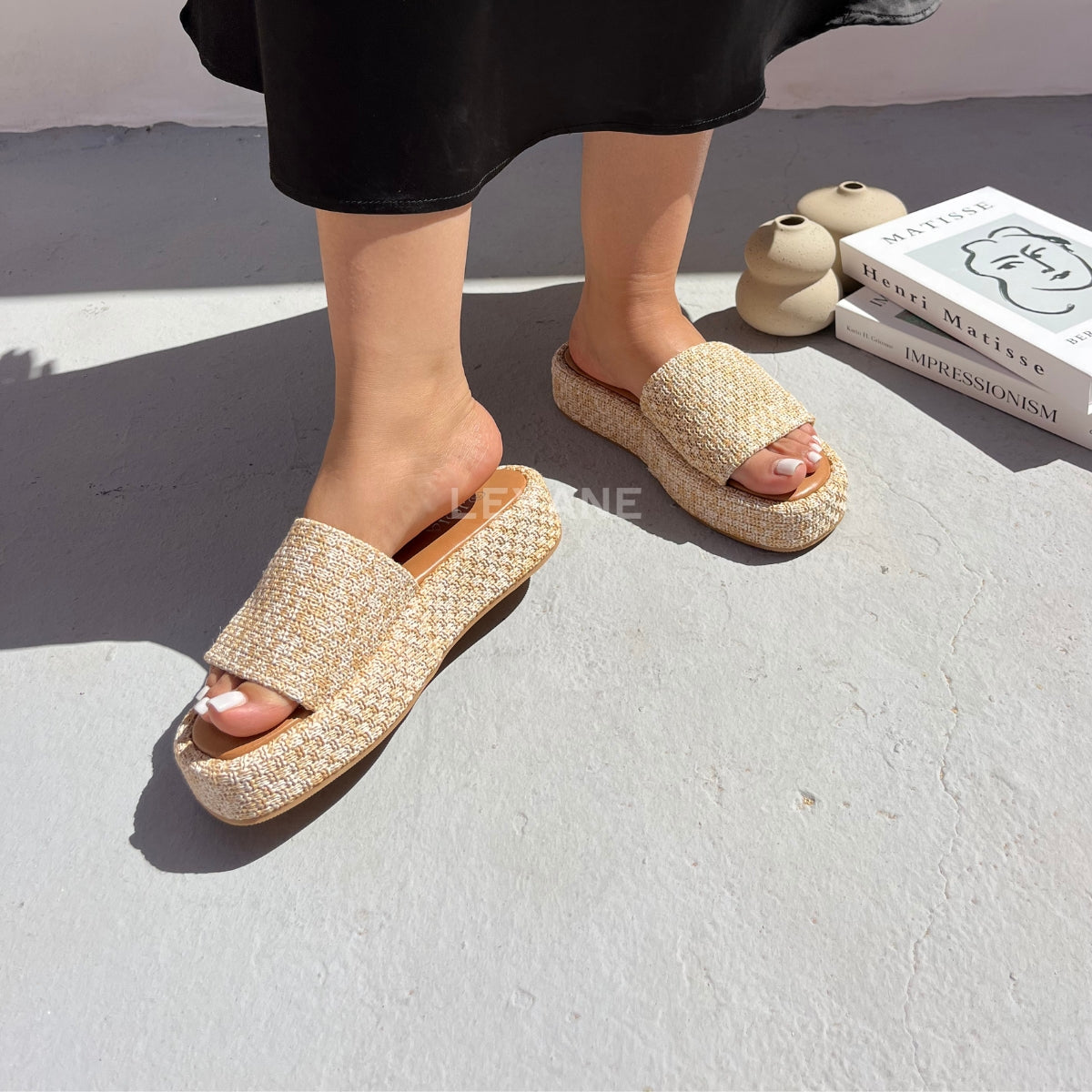 sandale plate, sandale maroc , sandale chunky, chaussures maroc, sandale femme, sandale zara, sandale été, sandals confortables, mules en daim, mules en crochets, mules maroc, mules femmes, mules tendance, sandale et mule, sabots femme