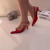 escarpin femme maroc,escarpin maroc online, escarpin femme luxe, escarpins femme demi talon,chaussures femmes, aldo; chaussures maroc, sandale talon, chaussures zara, keyza, eram, basket femme, couleur ,tendance,talon ,confortable,tendance,mi-talons,chanel,style,talon femme luxe, talon femme,talon femme maroc, slingback, slingback maroc, slingback chanel,slingback shoes, escarpins slingback, slingback jonak, slingback femme,babies femme
