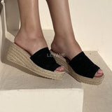 sandale compensée, sandale plateforme, sandale femme compensée, sandale été femme, sandale confortable, sandale tendance, sandale maroc, chaussures maroc femme, sandale chic été, sandale casual, sandale chunky, sandale plate femme, sandales confortables, sandale mode femme, sandale style zara, sandale bohème, sandale vacances, sandale daily wear, mules femme, mules tendance, sandale et mule femme, chaussures été femme
