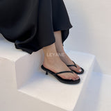 mule birkenstock, mule pour femmes, chaussures femmes maroc, chaussures en ligne pour femmes maroc, mule hiver, sabot, sabot birkenstock, sabot femmes maroc, sabot pour sortir, sabot casual