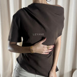 :top femme, top soirée, top à sequins, top dos nu, top événement, top habillé, top chic, top élégant, top tendance, top en ligne, top noir, top marron, top brillant, top glamour, top court, top long, top ajusté, top moderne, top fashion, top party, top femme maroc, top maroc, top leyane, top leyane maroc, top marrakech, top casablanca, top rabat, top fes, top tanger, top agadir, outfit femme, outfit soirée, outfit chic, outfit for a date, ootd
