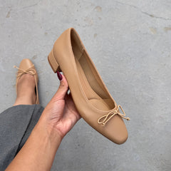 mocassin femme luxe, mocassins maroc, mocassins femme cuir , mocassin lora piana, mocassins casablanca, mocassin pour femme tendance,derbies femme, derbies femme maroc, derbies femme tamaris, derbies femme jonak,ballerine femme , ballerine femme confortable, ballerine tendance, ballerine chanel,
