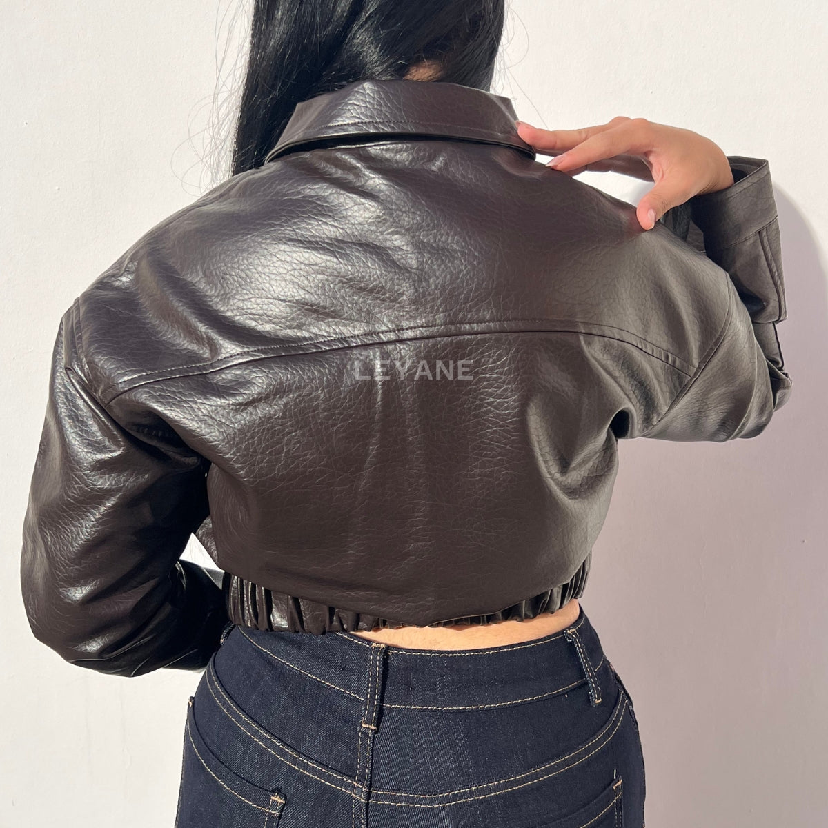 Veste femme, veste femme maroc, veste oversize, veste en ligne pour femme, veste zara, blouson, blouson femme, veste effet daim, bomber femme, veste pour femme maroc, veste bershka femme, veste stradivarus, veste zara femme, veste maroc en ligne, veste en cuir, veste aviateur
