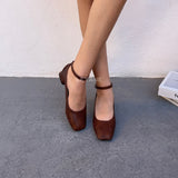 escarpin femme maroc,escarpin maroc online, escarpin femme luxe, escarpins femme demi talon,chaussures femmes, aldo; chaussures maroc, chaussures zara, keyza, eram,tendance,talon ,confortable,tendance,mi-talons,chanel,style,talon femme luxe, talon femme,talon femme maroc, slingback, slingback maroc, slingback chanel,slingback shoes, escarpins slingback, slingback jonak, slingback femme,babies femme
