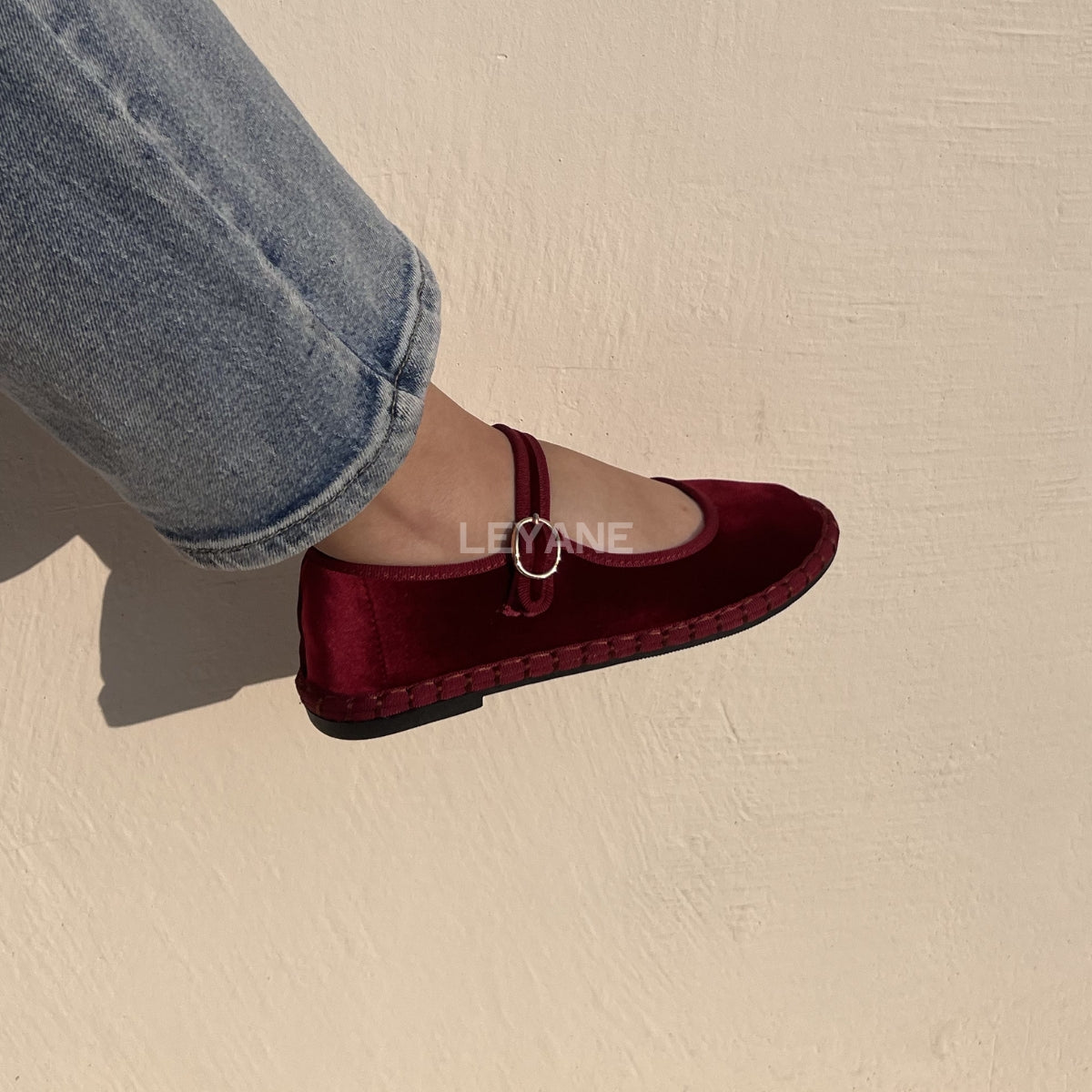 ballerines femmes, ballerines slingback, ballerines femmes maroc, ballerine en ligne, ballerine en daim, ballerine pour femme, ballerine en ligne, ballerines femme, ballerine maroc en ligne, ballerine zara, ballerine stradivarius
