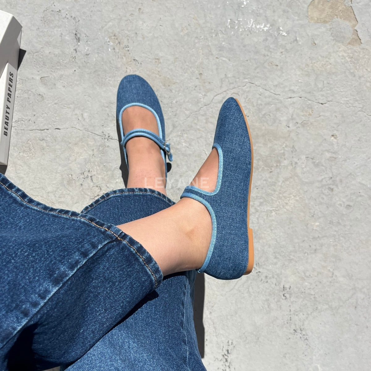 mocassin femme luxe, mocassins maroc, mocassins femme cuir , mocassin lora piana, mocassins casablanca, mocassin pour femme tendance,derbies femme, derbies femme maroc, derbies femme tamaris, derbies femme jonak,ballerine femme , ballerine femme confortable, ballerine tendance, ballerine chanel,
