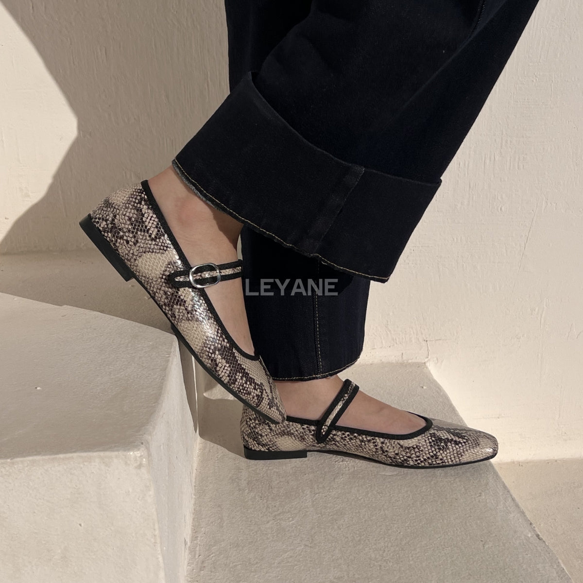 ballerines femmes, ballerines slingback, ballerines femmes maroc, ballerine en ligne, ballerine en daim, ballerine pour femme, ballerine en ligne, ballerines femme, ballerine maroc en ligne, ballerine zara, ballerine stradivarius
