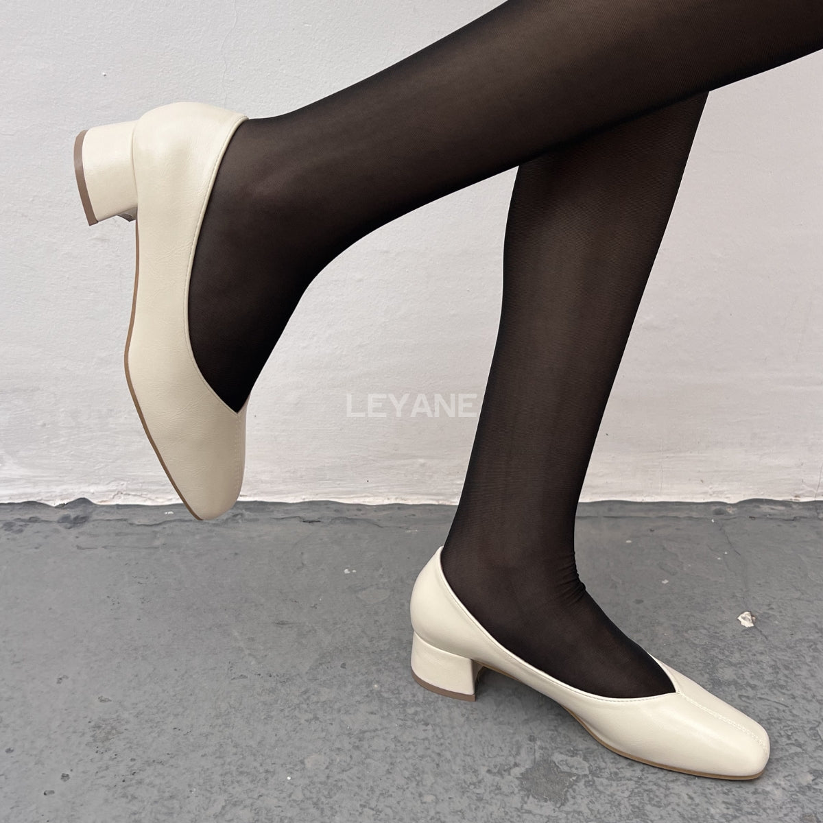 ballerines femmes, ballerines slingback, ballerines femmes maroc, ballerine en ligne, ballerine en daim, ballerine pour femme, ballerine en ligne, ballerines femme, ballerine maroc en ligne, ballerine zara, ballerine stradivarius

