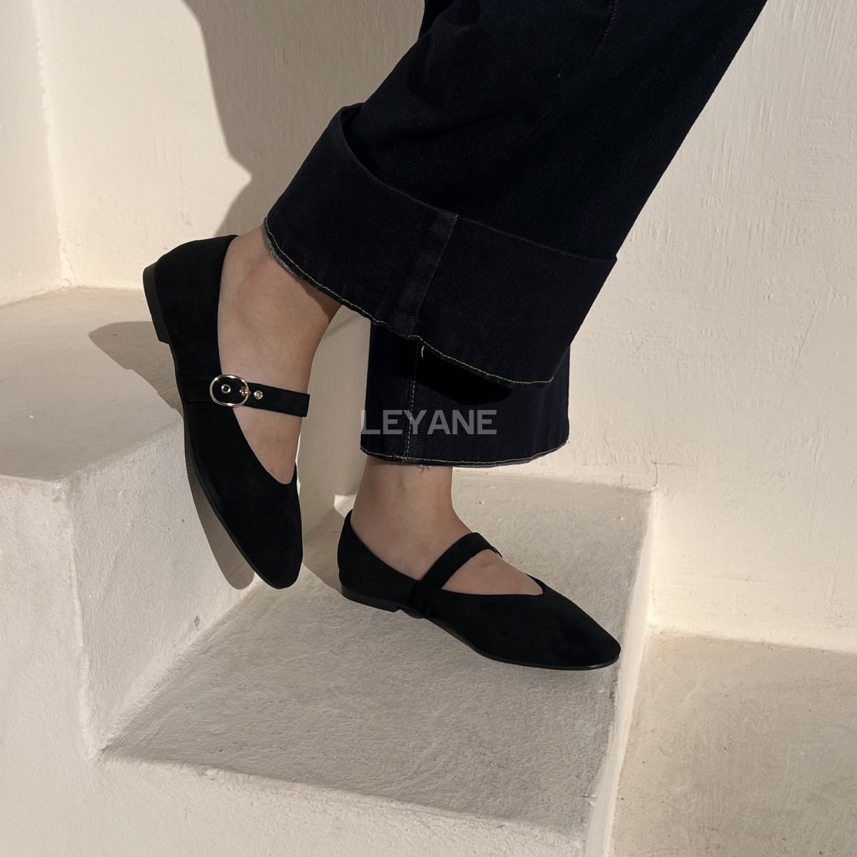 mocassin femme luxe, mocassins maroc, mocassins femme cuir , mocassin lora piana, mocassins casablanca, mocassin pour femme tendance,derbies femme, derbies femme maroc, derbies femme tamaris, derbies femme jonak,ballerine femme , ballerine femme confortable, ballerine tendance, ballerine chanel
