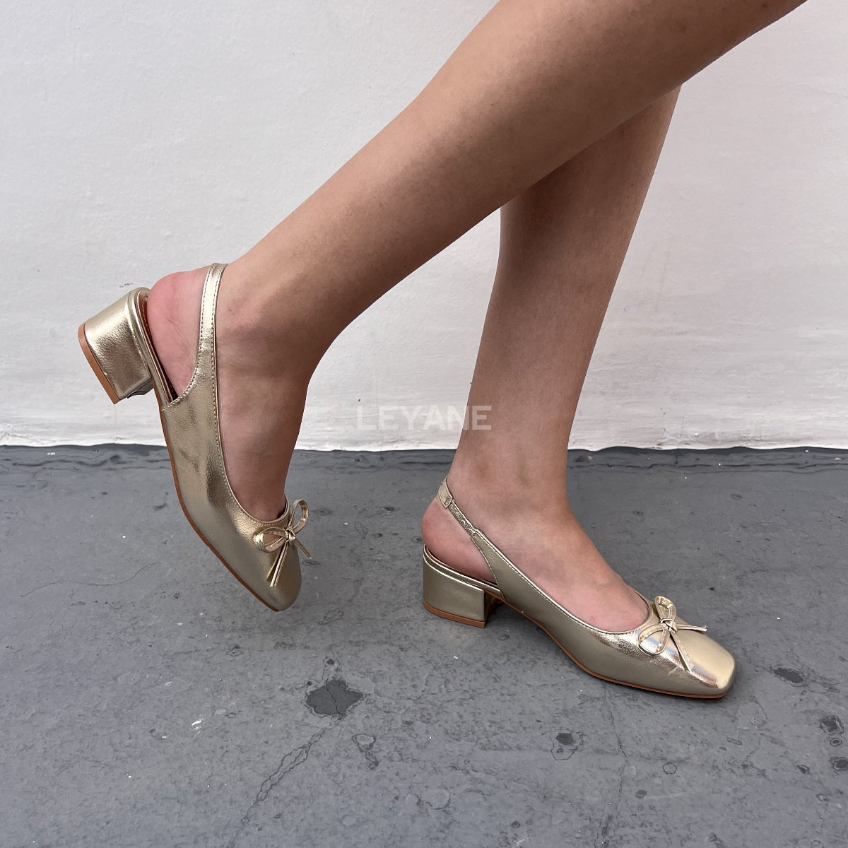 ballerines femmes, ballerines slingback, ballerines femmes maroc, ballerine en ligne, ballerine en daim, ballerine pour femme, ballerine en ligne, ballerines femme, ballerine maroc en ligne, ballerine zara, ballerine stradivarius
