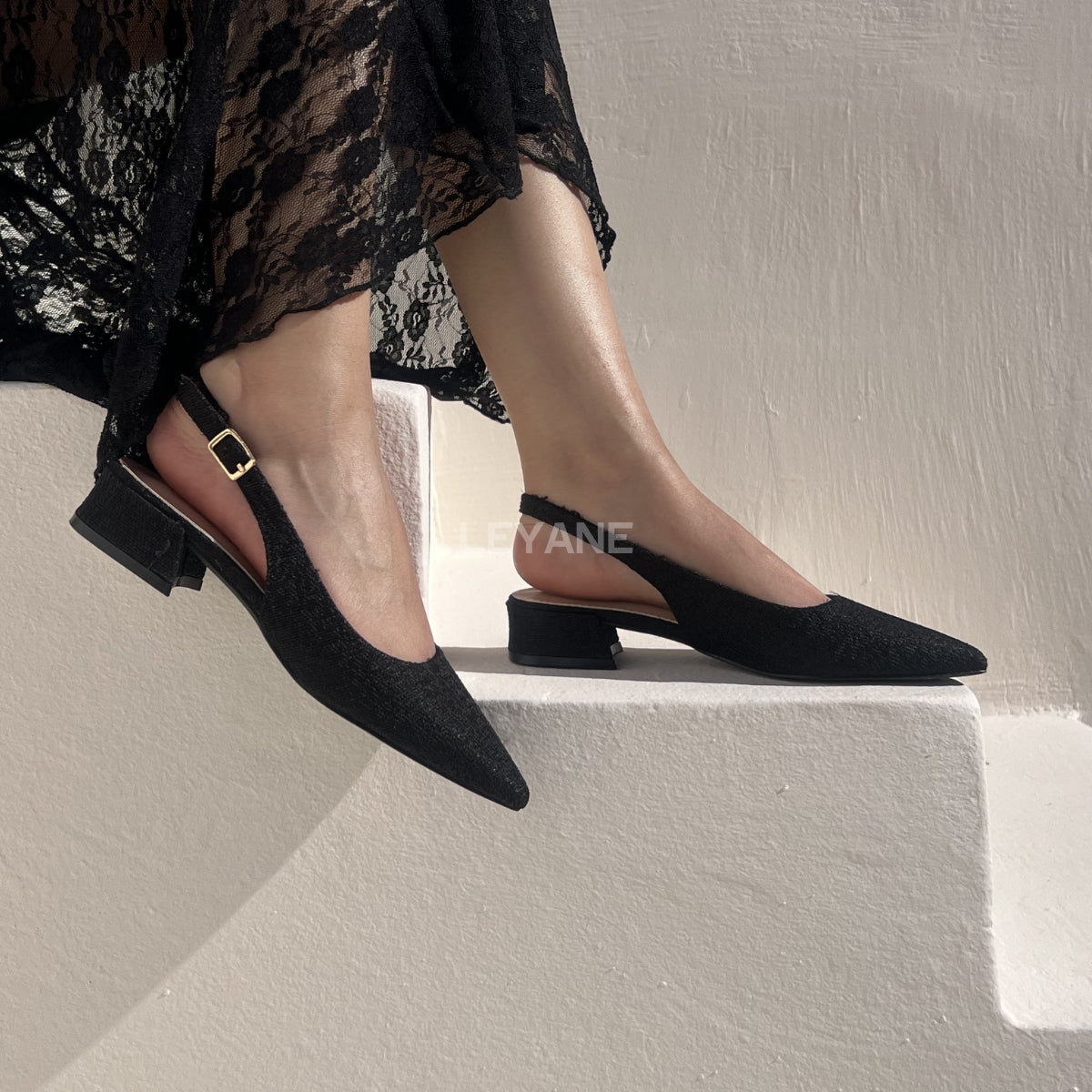 ballerines femmes, ballerines slingback, ballerines femmes maroc, ballerine en ligne, ballerine en daim, ballerine pour femme, ballerine en ligne, ballerines femme, ballerine maroc en ligne, ballerine zara, ballerine stradivarius
