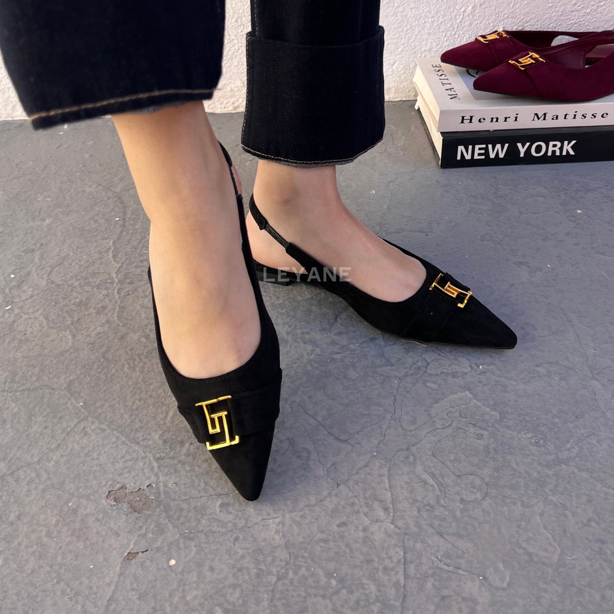 Ballerine noir ; Ballerine avec motif ; Ballerine pour ; Ballerine femme ; Ballerine pour femme ; Ballerine chic ; Ballerine élégante, ballerines bordeaux, ballerine femmes au maroc, mocassin en ligne