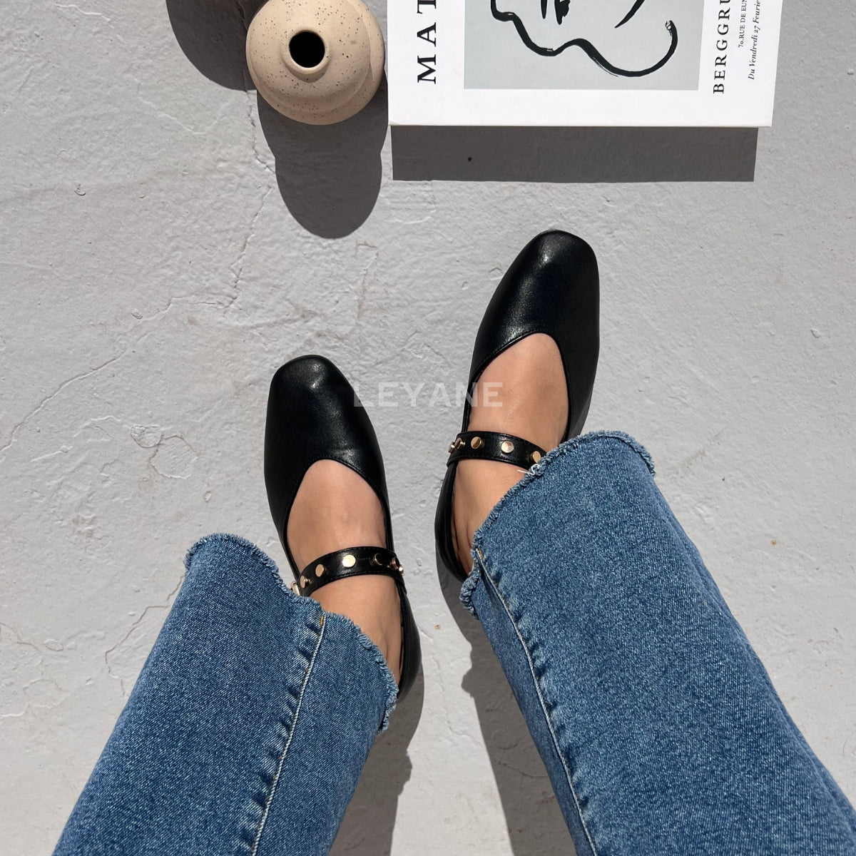 mocassin femme luxe, mocassins maroc, mocassins femme cuir , mocassin lora piana, mocassins casablanca, mocassin pour femme tendance,derbies femme, derbies femme maroc, derbies femme tamaris, derbies femme jonak,ballerine femme , ballerine femme confortable, ballerine tendance, ballerine chanel,
