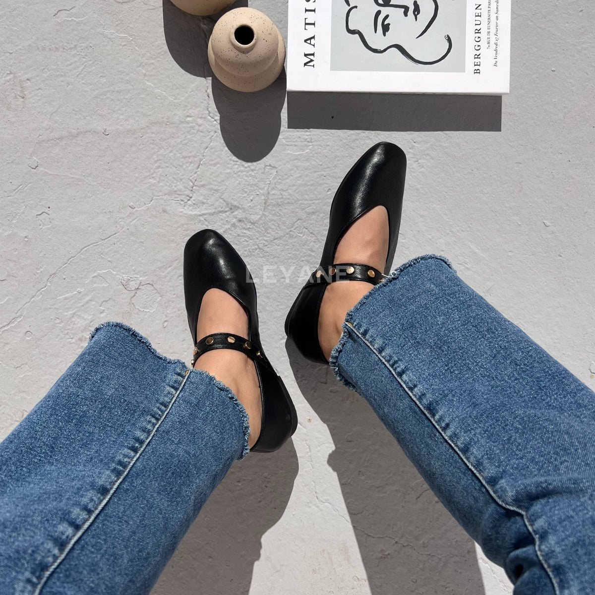 mocassin femme luxe, mocassins maroc, mocassins femme cuir , mocassin lora piana, mocassins casablanca, mocassin pour femme tendance,derbies femme, derbies femme maroc, derbies femme tamaris, derbies femme jonak,ballerine femme , ballerine femme confortable, ballerine tendance, ballerine chanel,
