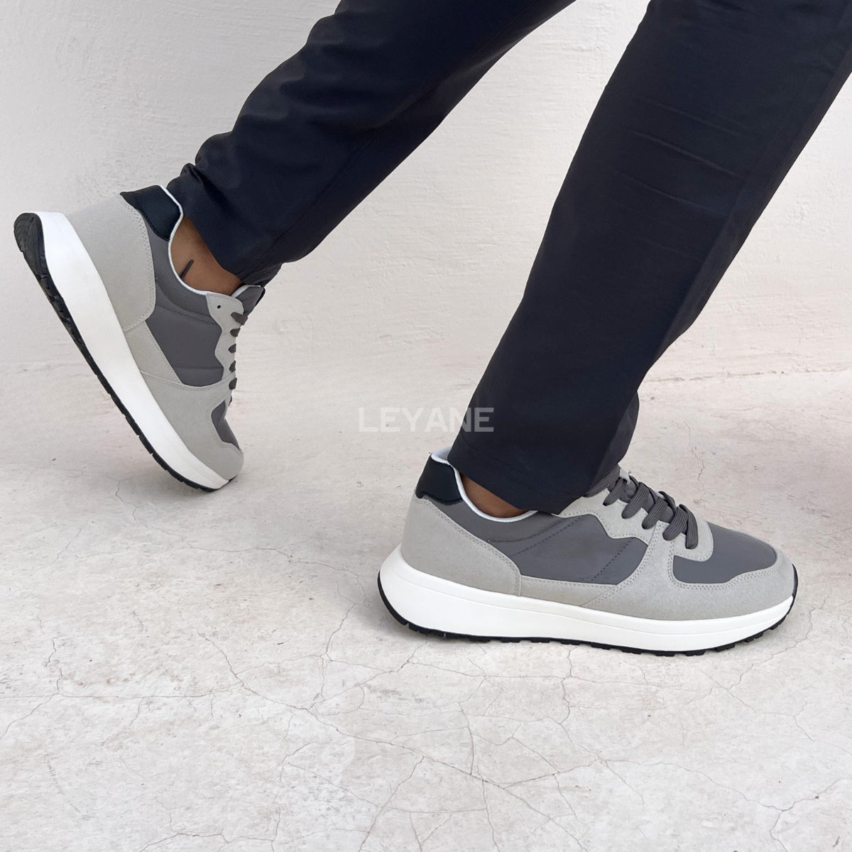 Baskets homme luxe, baskets homme Maroc, baskets homme tendance, baskets homme Casablanca, baskets homme cuir, sneakers homme élégantes, sneakers homme confortables, baskets casual homme, baskets sport chic homme, baskets blanches homme, baskets mode homme, sneakers Nike homme, sneakers Adidas homme, baskets New Balance homme, sneakers Balenciaga homme, baskets Alexander McQueen homme, baskets homme premium, sneakers homme streetwear, baskets homme modernes, baskets légères homme, chaussures sport homme ten