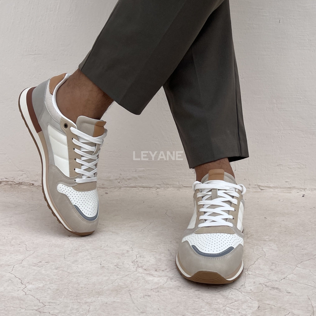 Baskets homme luxe, baskets homme Maroc, baskets homme tendance, baskets homme Casablanca, baskets homme cuir, sneakers homme élégantes, sneakers homme confortables, baskets casual homme, baskets sport chic homme, baskets blanches homme, baskets mode homme, sneakers Nike homme, sneakers Adidas homme, baskets New Balance homme, sneakers Balenciaga homme, baskets Alexander McQueen homme, baskets homme premium, sneakers homme streetwear, baskets homme modernes, baskets légères homme, chaussures sport homme ten