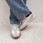 Baskets homme luxe, baskets homme Maroc, baskets homme tendance, baskets homme Casablanca, baskets homme cuir, sneakers homme élégantes, sneakers homme confortables, baskets casual homme, baskets sport chic homme, baskets blanches homme, baskets mode homme, sneakers Nike homme, sneakers Adidas homme, baskets New Balance homme, sneakers Balenciaga homme, baskets Alexander McQueen homme, baskets homme premium, sneakers homme streetwear, baskets homme modernes, baskets légères homme, chaussures sport homme ten