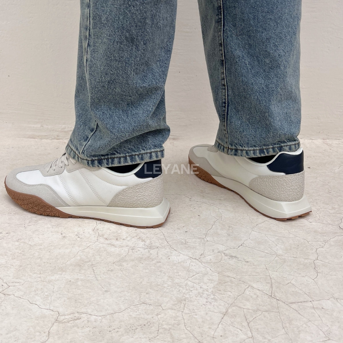 Baskets homme luxe, baskets homme Maroc, baskets homme tendance, baskets homme Casablanca, baskets homme cuir, sneakers homme élégantes, sneakers homme confortables, baskets casual homme, baskets sport chic homme, baskets blanches homme, baskets mode homme, sneakers Nike homme, sneakers Adidas homme, baskets New Balance homme, sneakers Balenciaga homme, baskets Alexander McQueen homme, baskets homme premium, sneakers homme streetwear, baskets homme modernes, baskets légères homme, chaussures sport homme ten