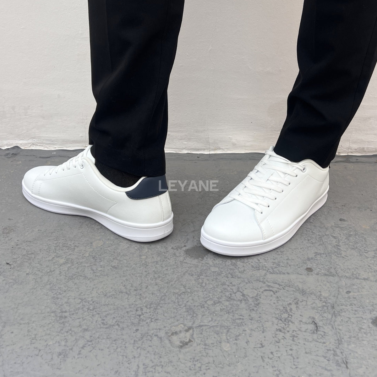 Baskets homme luxe, baskets homme Maroc, baskets homme tendance, baskets homme Casablanca, baskets homme cuir, sneakers homme élégantes, sneakers homme confortables, baskets casual homme, baskets sport chic homme, baskets blanches homme, baskets mode homme, sneakers Nike homme, sneakers Adidas homme, baskets New Balance homme, sneakers Balenciaga homme, baskets Alexander McQueen homme, baskets homme premium, sneakers homme streetwear, baskets homme modernes, baskets légères homme, chaussures sport homme ten