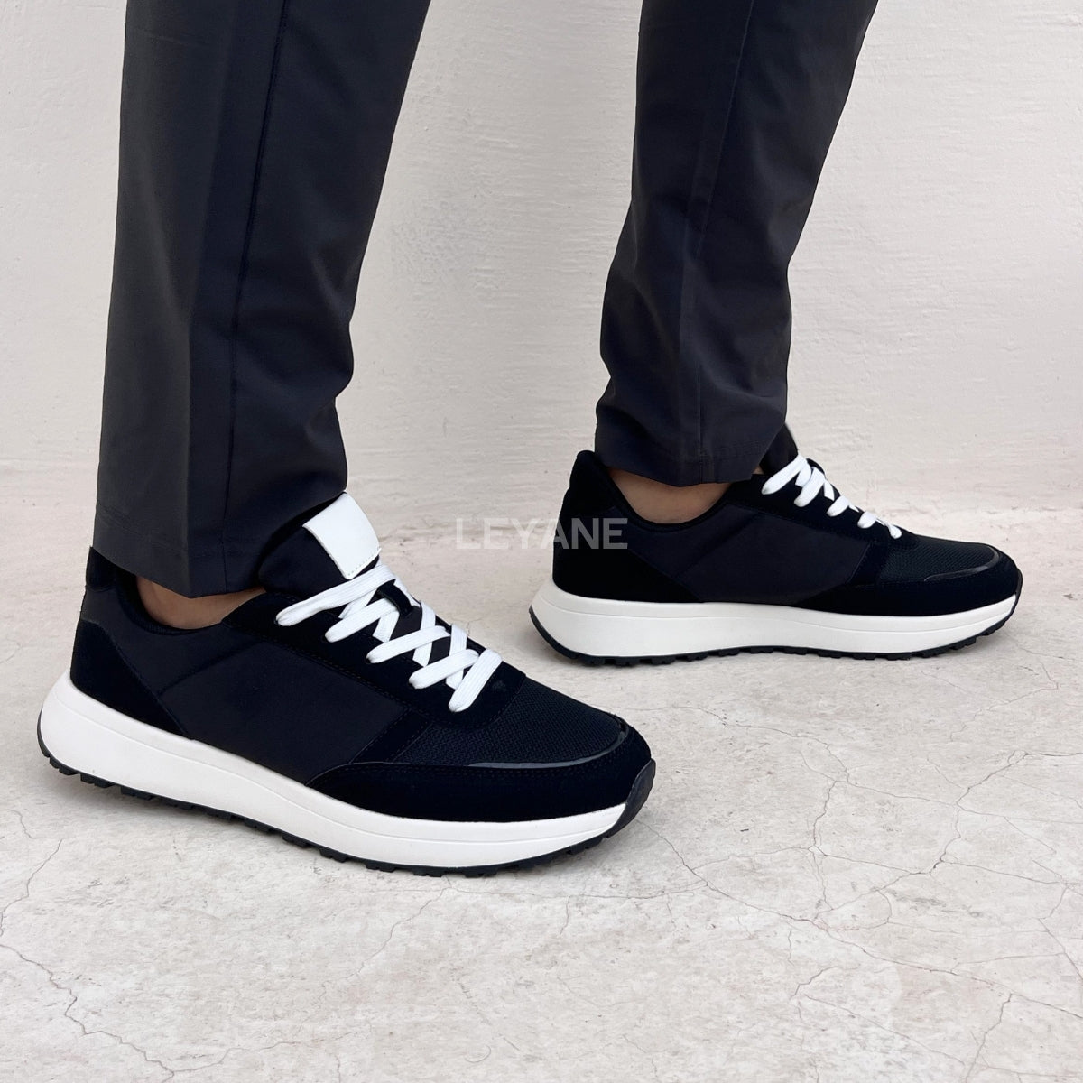 Baskets homme luxe, baskets homme Maroc, baskets homme tendance, baskets homme Casablanca, baskets homme cuir, sneakers homme élégantes, sneakers homme confortables, baskets casual homme, baskets sport chic homme, baskets blanches homme, baskets mode homme, sneakers Nike homme, sneakers Adidas homme, baskets New Balance homme, sneakers Balenciaga homme, baskets Alexander McQueen homme, baskets homme premium, sneakers homme streetwear, baskets homme modernes, baskets légères homme, chaussures sport homme ten