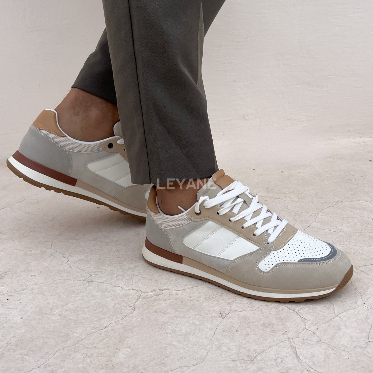 Baskets homme luxe, baskets homme Maroc, baskets homme tendance, baskets homme Casablanca, baskets homme cuir, sneakers homme élégantes, sneakers homme confortables, baskets casual homme, baskets sport chic homme, baskets blanches homme, baskets mode homme, sneakers Nike homme, sneakers Adidas homme, baskets New Balance homme, sneakers Balenciaga homme, baskets Alexander McQueen homme, baskets homme premium, sneakers homme streetwear, baskets homme modernes, baskets légères homme, chaussures sport homme ten